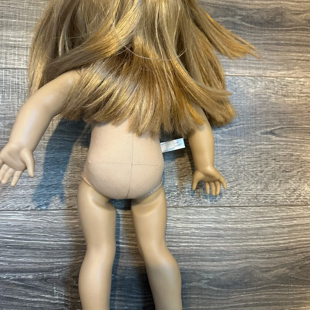 American Girl Doll with Golden Brown Hair and Brown Eyes - Picture 7 of 14